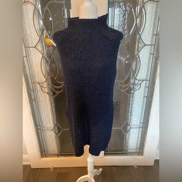 Ann Taylor Sweater - Picture 2 of 7